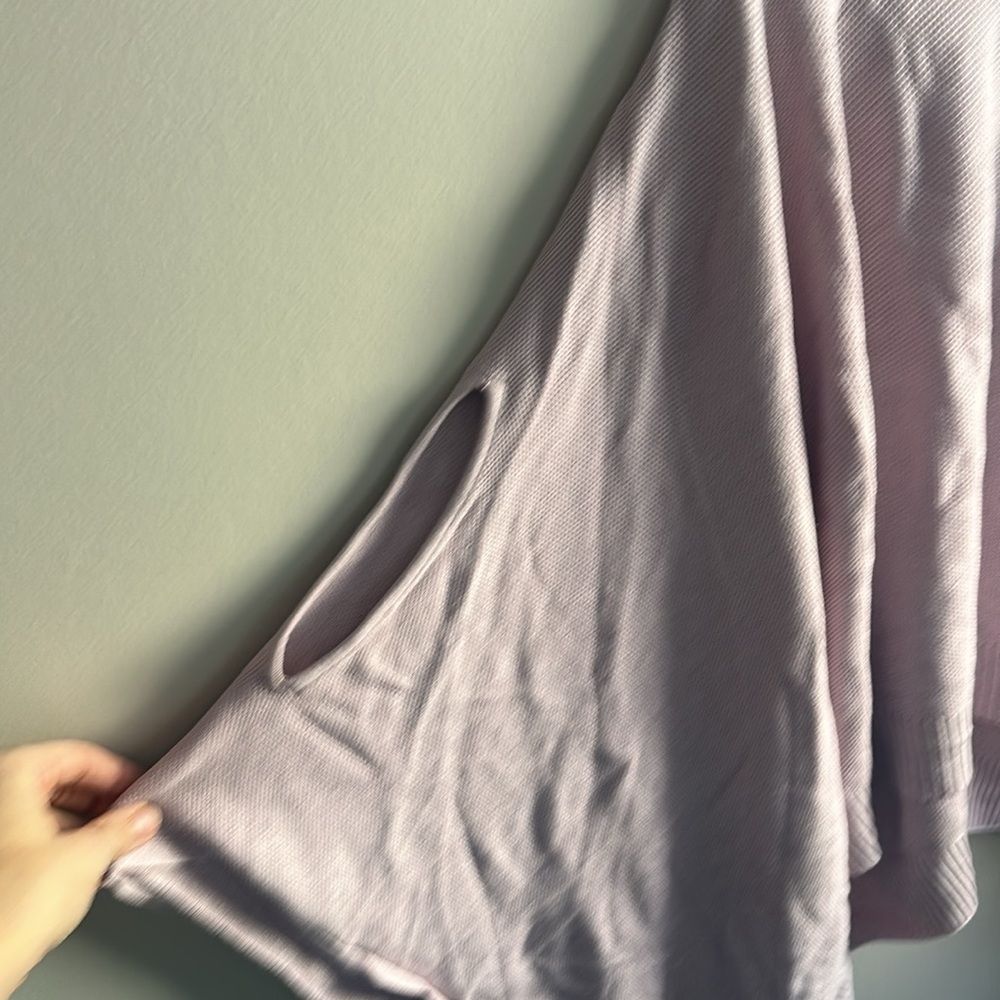 Lululemon Flow forward lavender poncho - Picture 4 of 7